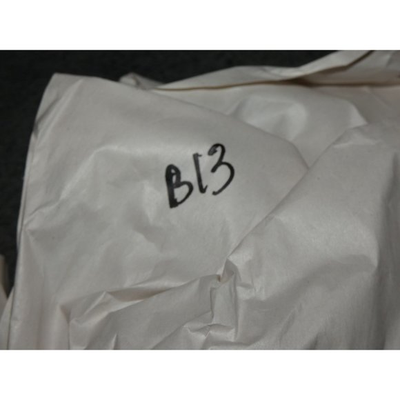 OMNIBUS CAT LADIES IN APRONS SALT AND PEPPER SHAKERS - Picture 6 of 6